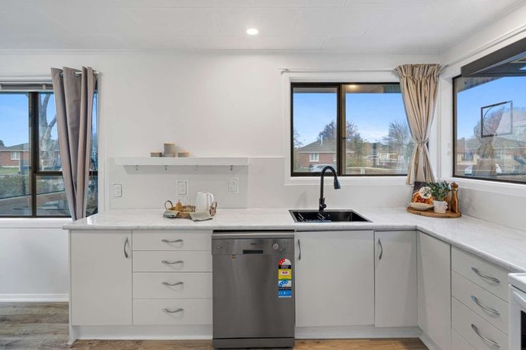 Photo of property in 34 Rowley Avenue, Hoon Hay, Christchurch, 8025