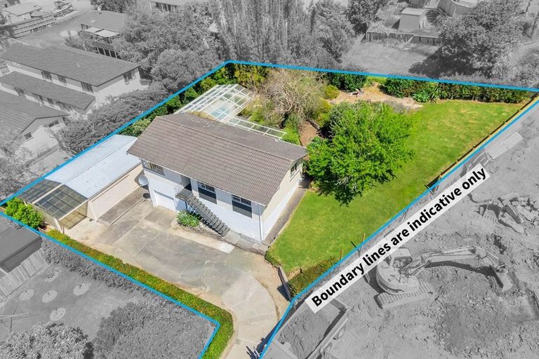 Photo of property in 50 Awaruku Road, Torbay, Auckland, 0630