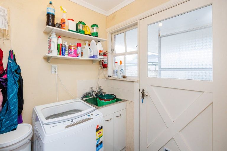 Photo of property in 14 Mudgway Place, Awapuni, Palmerston North, 4412