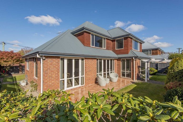 Photo of property in 1 Braithwaite Street, Ilam, Christchurch, 8041