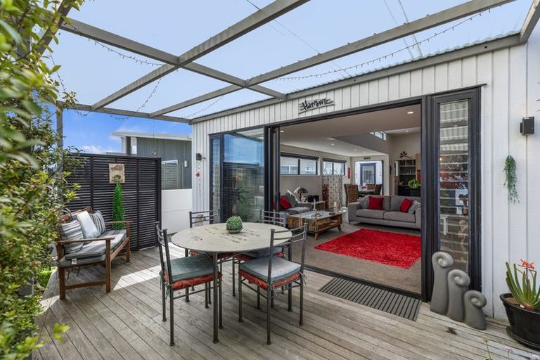 Photo of property in 83 Coast Boulevard, Papamoa Beach, Papamoa, 3118