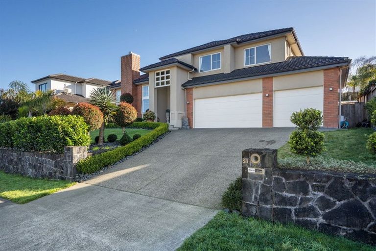 Photo of property in 58 Coachman Drive, Flat Bush, Auckland, 2016