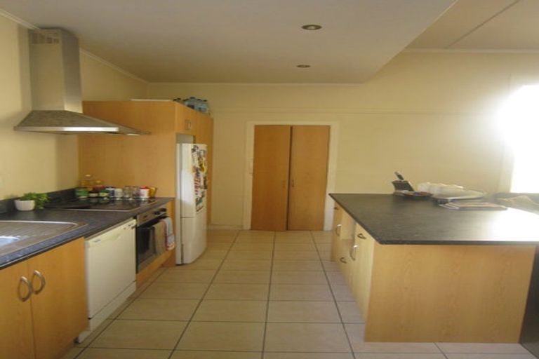 Photo of property in 15 Porritt Avenue, Mount Victoria, Wellington, 6011