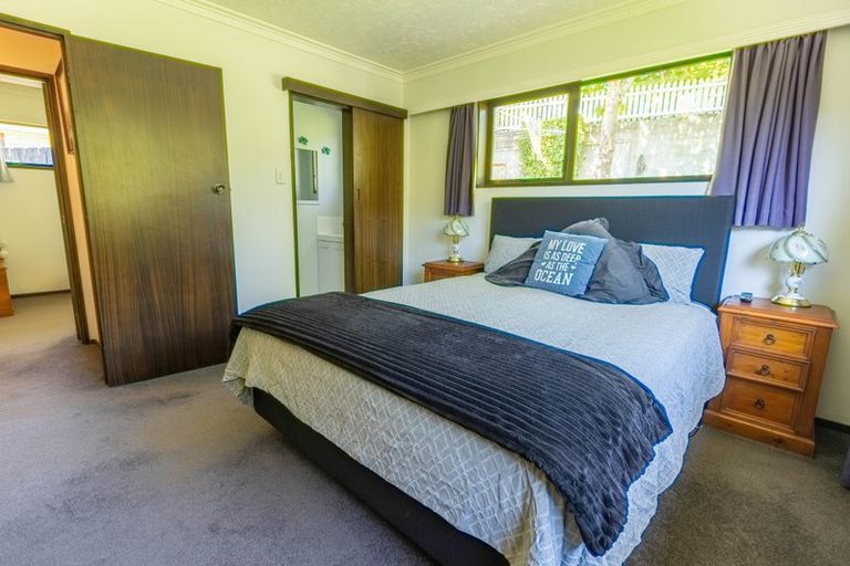 Photo of property in 73 Glenross Street, Glenross, Dunedin, 9011