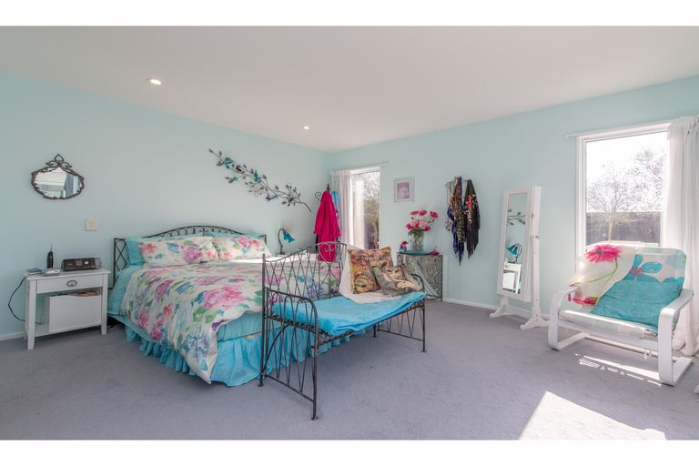 Photo of property in 3 Te Wairewa Street, Pegasus, 7612