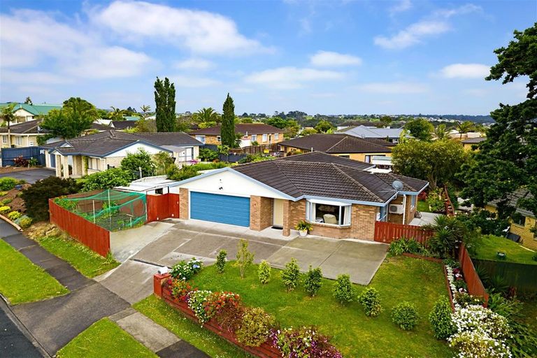 Photo of property in 141 Sturges Road, Henderson, Auckland, 0612