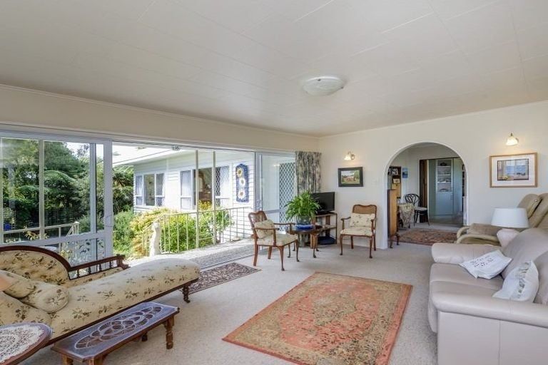 Photo of property in 18 Graham Street, Levin, 5510