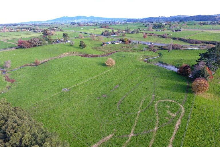 Photo of property in 2070 Kakaramea Road, Ngahinapouri, Hamilton, 3290