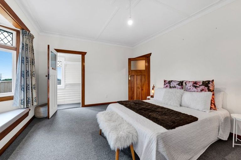 Photo of property in 407 Carrington Street, Upper Vogeltown, New Plymouth, 4310