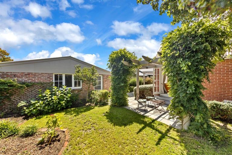 Photo of property in 36 Wades Avenue, Saint Martins, Christchurch, 8022