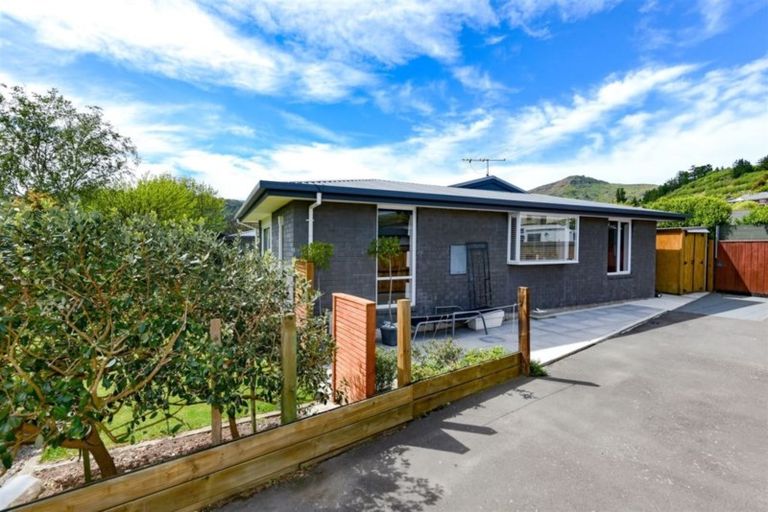 Photo of property in 1/29 Laing Crescent, Heathcote Valley, Christchurch, 8022