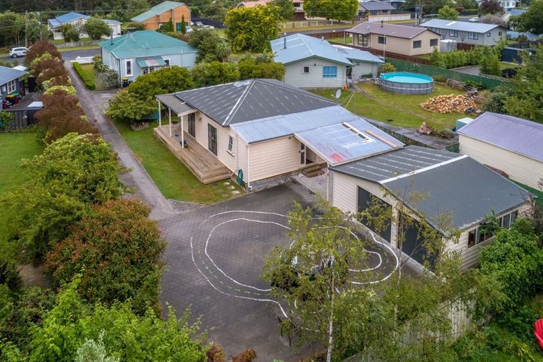 Photo of property in 12 Malcolm Street, Martinborough, 5711