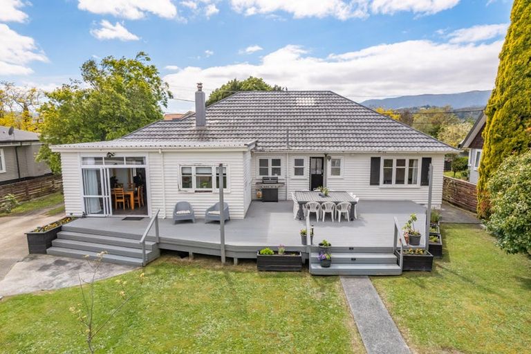 Photo of property in 11 Golders Road, Elderslea, Upper Hutt, 5018