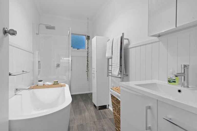 Photo of property in 51 Coronation Road, Morrinsville, 3300