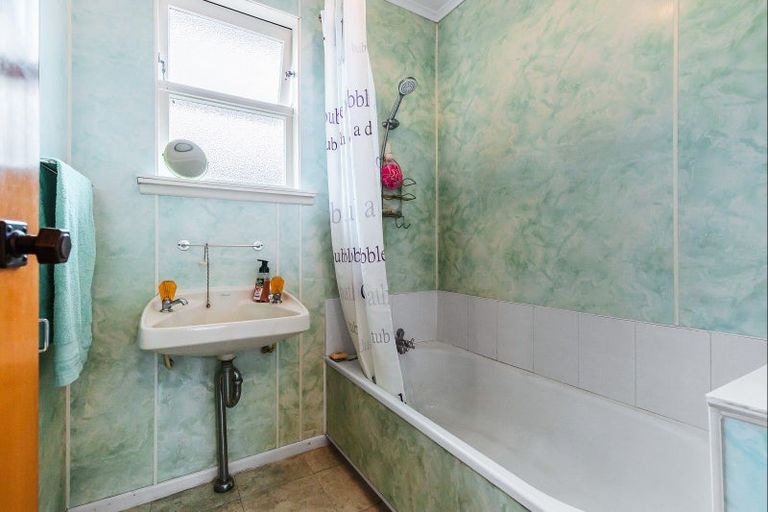 Photo of property in 90 Taupahi Road, Turangi, 3334