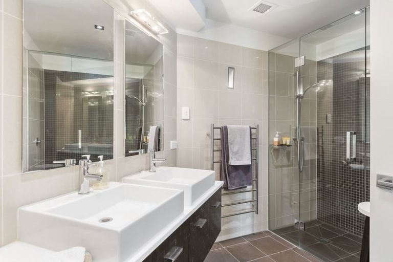 Photo of property in 23 Little Compton Mews, Snells Beach, 0920