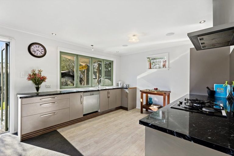 Photo of property in 2 Allard Street, Edgeware, Christchurch, 8013