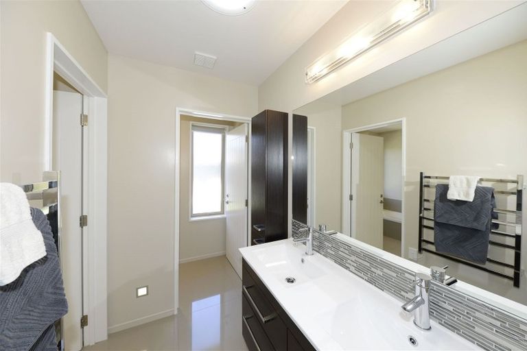 Photo of property in 8 Seagrave Place, Ilam, Christchurch, 8041