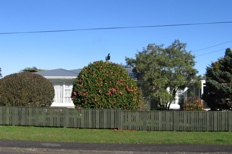 Photo of property in 30 Alma Crescent, Papakura, 2110