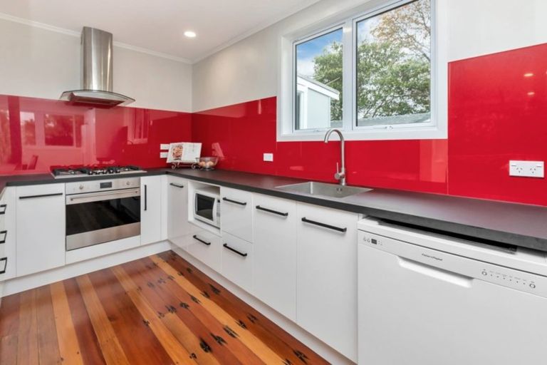 Photo of property in 40 Tangihua Road, Maungakaramea, Whangarei, 0178