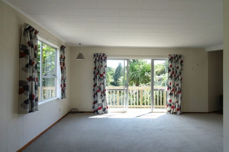 Photo of property in 2/65 Alexander Avenue, Torbay, Auckland, 0630