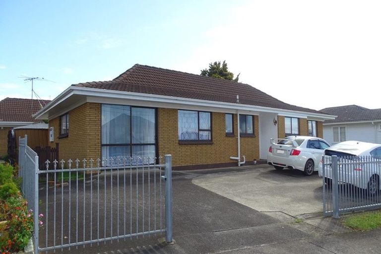 Photo of property in 4 Mangarata Avenue, Papatoetoe, Auckland, 2025
