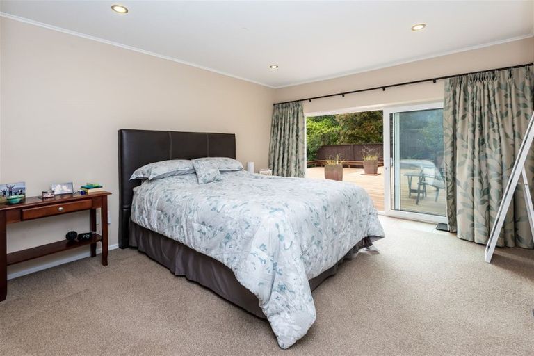 Photo of property in 44 Trelawn Place, Cockle Bay, Auckland, 2014