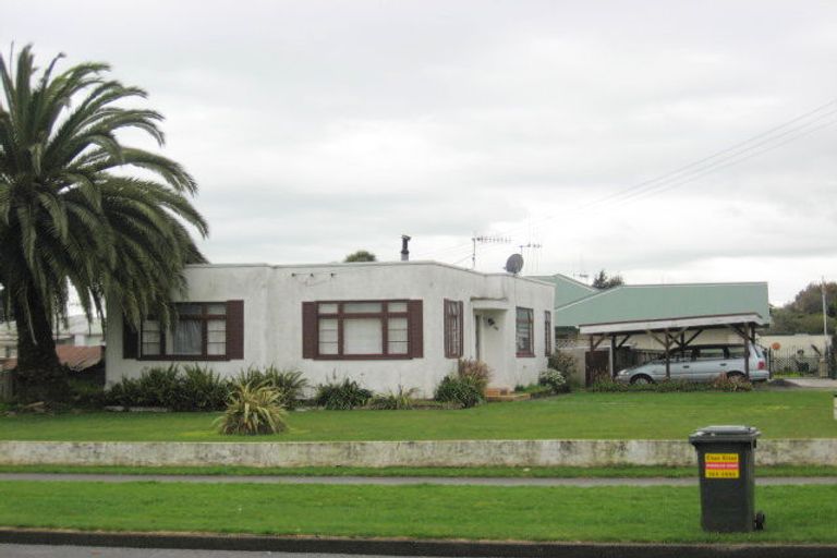 Photo of property in 68 Queen Street West, Levin, 5510