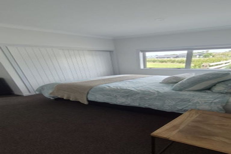 Photo of property in 47 Codlin Road, Waiuku, 2683