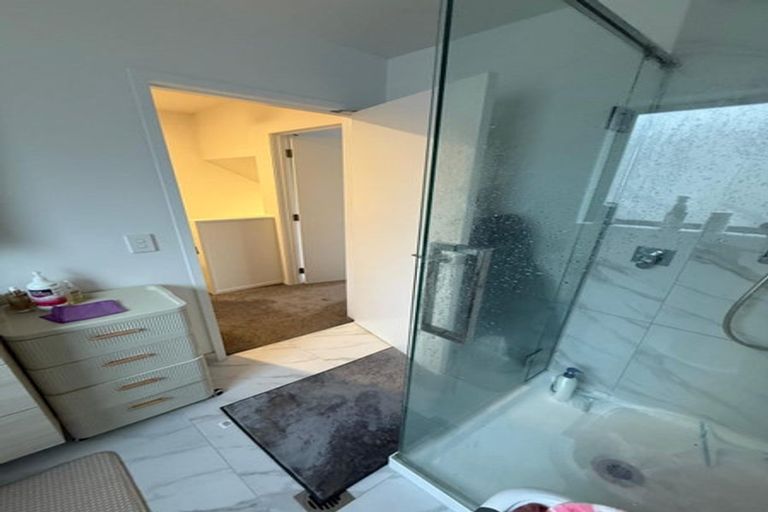 Photo of property in 3/216 Rosebank Road, Avondale, Auckland, 1026