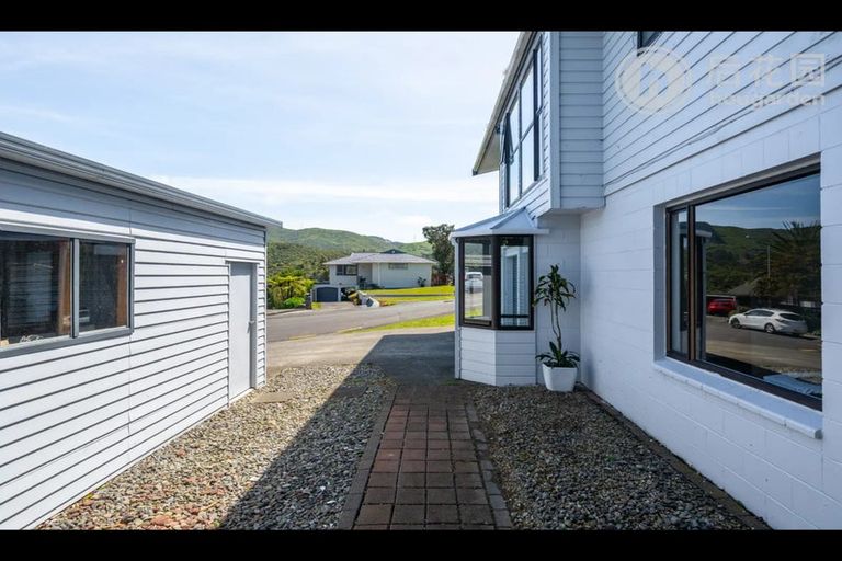 Photo of property in 1 Terrys Place, Kelson, Lower Hutt, 5010
