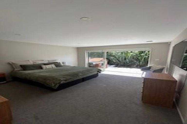 Photo of property in 15 Ahorangi Road, Silverdale, 0932