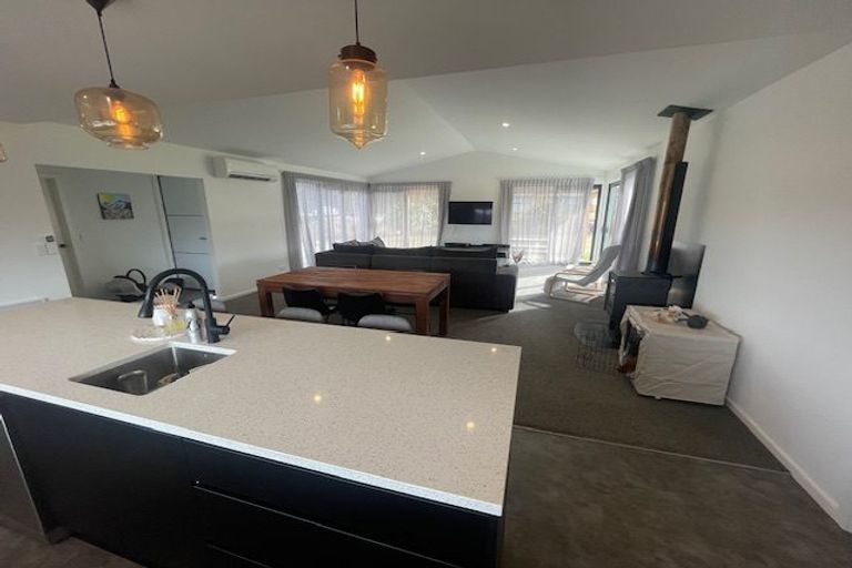 Photo of property in 24 Grandview Road, Lake Hawea, 9382