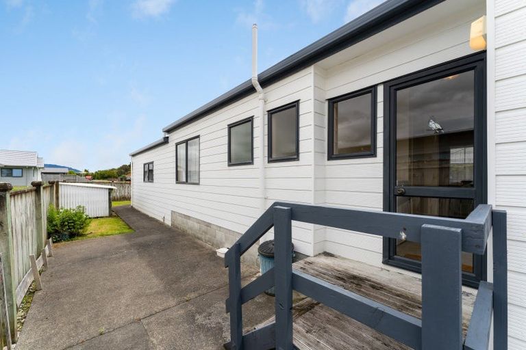 Photo of property in 18 Millhaven Place, Otaki, 5512