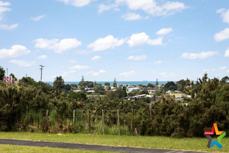 Photo of property in 48 Browns Drive, Waihi Beach, 3611