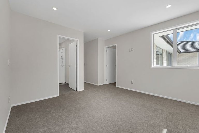 Photo of property in 65 Leathem Crescent, Pokeno, 2402