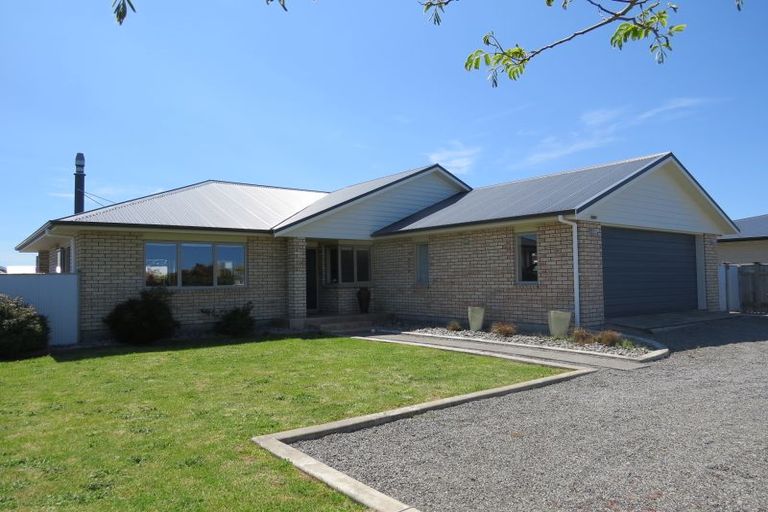 Photo of property in 24 Charles Street, Carterton, 5713