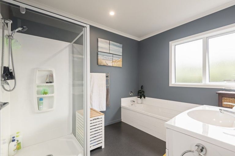 Photo of property in 29-31 Rata Street, Tokomaru, Palmerston North, 4474