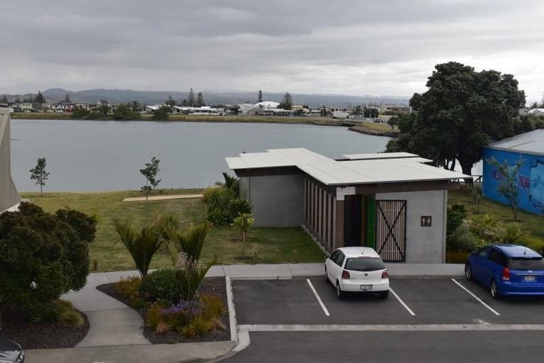 Photo of property in 301/7 Humber Street, Pandora, Napier, 4110