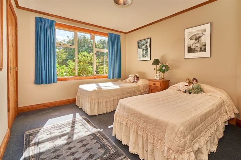 Photo of property in 355 Turitea Road, Turitea, Palmerston North, 4472