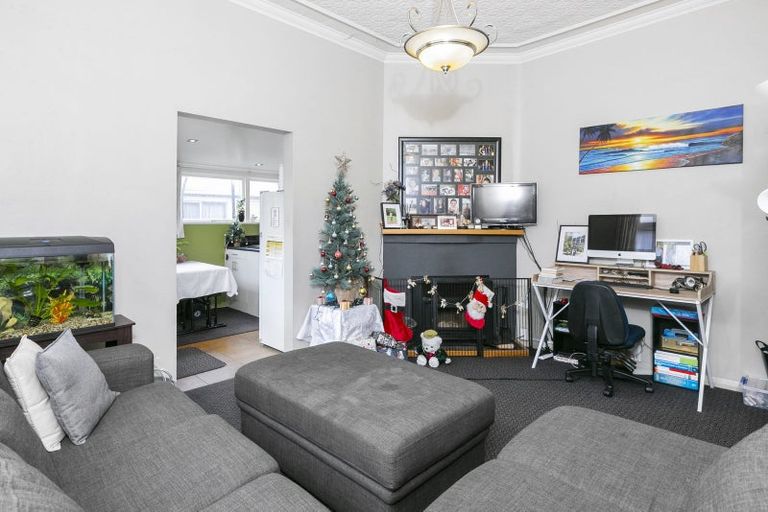 Photo of property in 59 Oxford Street, South Dunedin, Dunedin, 9012