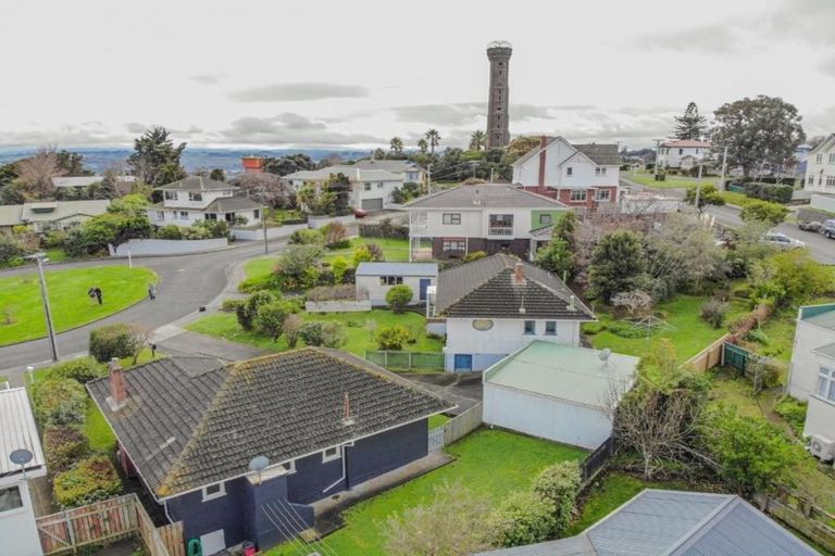 Photo of property in 5 Tower Crescent, Durie Hill, Whanganui, 4500