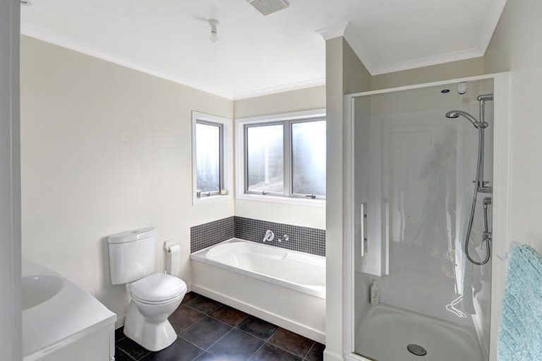 Photo of property in 3 Riverside Road, Taieri Mouth, 9091