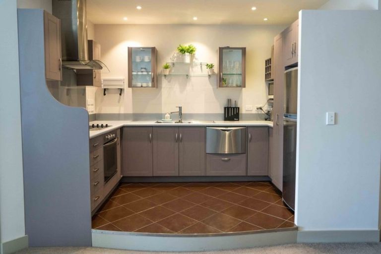 Photo of property in Stadium Garden Flats, 401/107 Thorndon Quay, Pipitea, Wellington, 6011