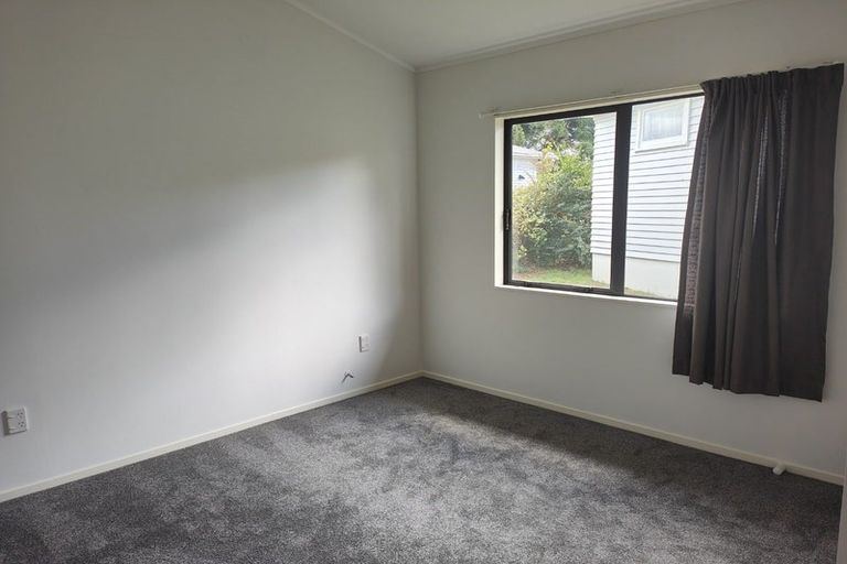 Photo of property in 99 Universal Drive, Henderson, Auckland, 0610