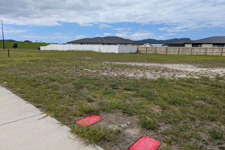 Photo of property in 41 Kitemaunga Avenue, One Tree Point, 0118