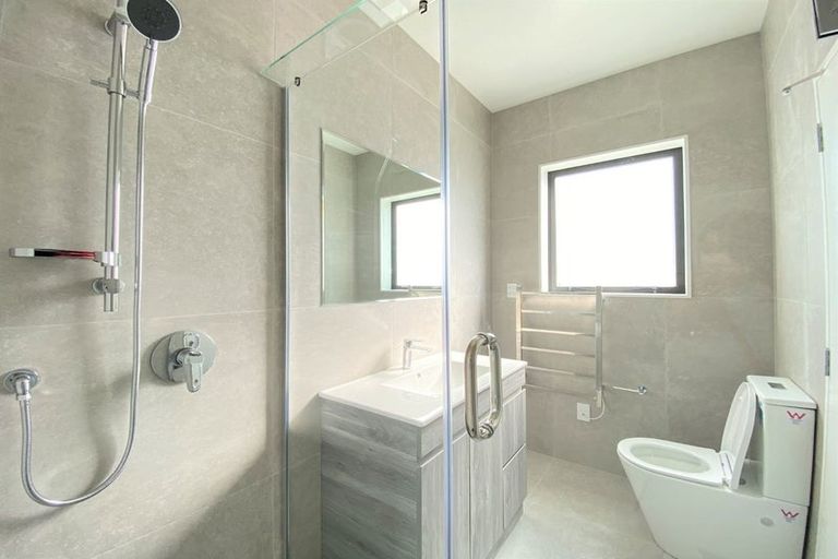 Photo of property in 8 Parton Road, Pukekohe, 2120