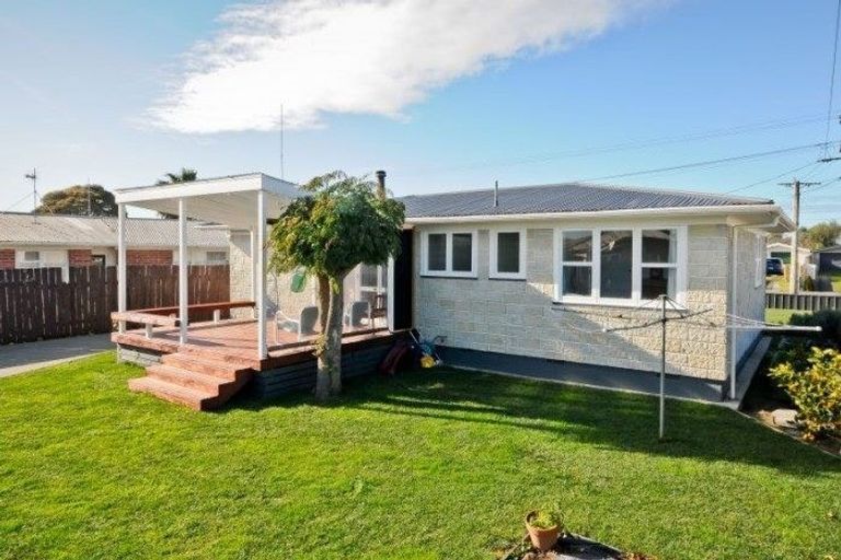 Photo of property in 21 Mears Road, St Andrews, Hamilton, 3200