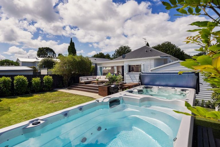 Photo of property in 26 Wairere Avenue, Mount Albert, Auckland, 1025