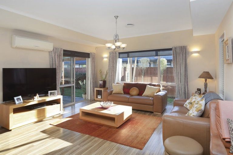 Photo of property in 48 Rotherham Drive, West Melton, 7618